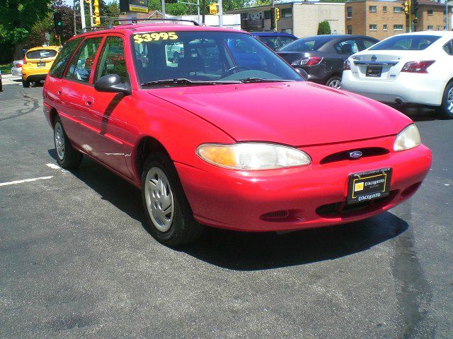 Ford Escort 1998 photo 9