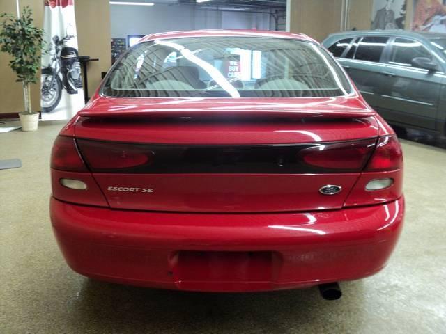 Ford Escort 1998 photo 1