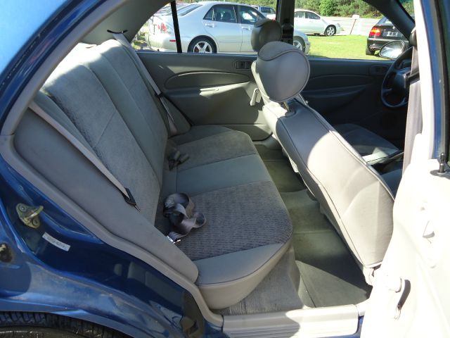 Ford Escort 1998 photo 1