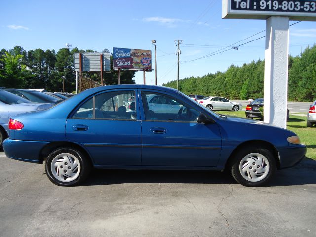 Ford Escort 1998 photo 2
