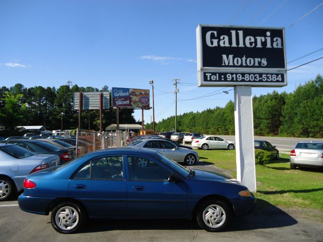 Ford Escort 1998 photo 20