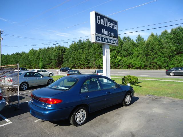 Ford Escort 1998 photo 21