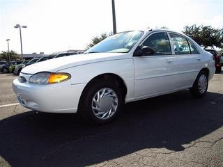 Ford Escort 1998 photo 2
