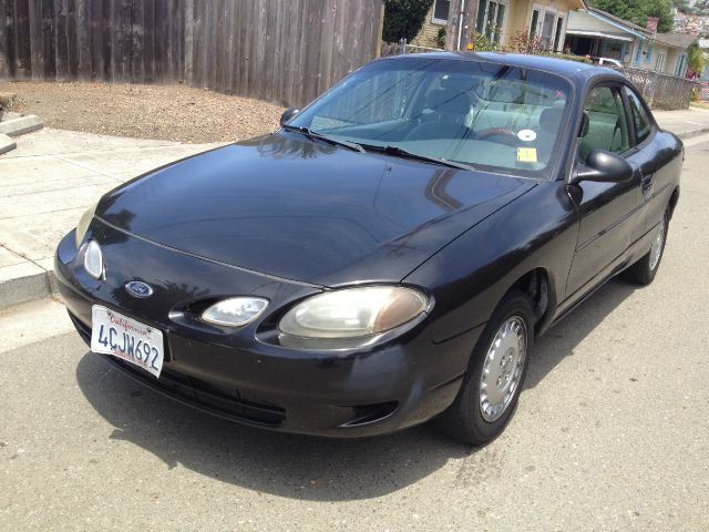 Ford Escort 1998 photo 3