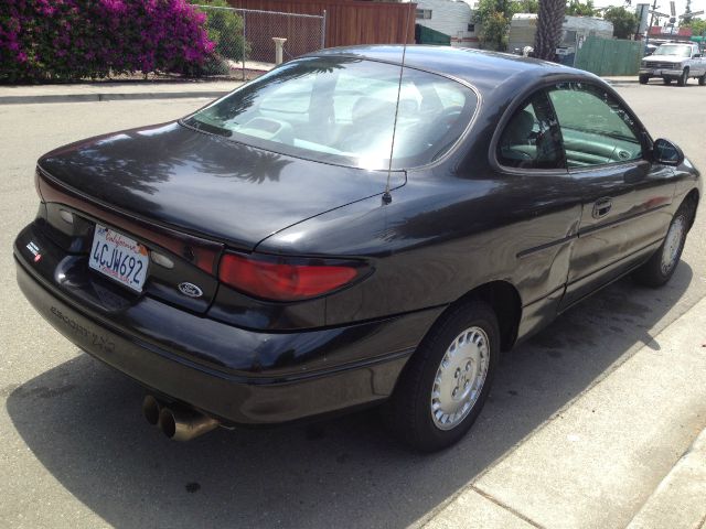 Ford Escort 1998 photo 4