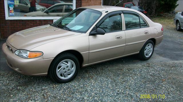 Ford Escort SE Sedan