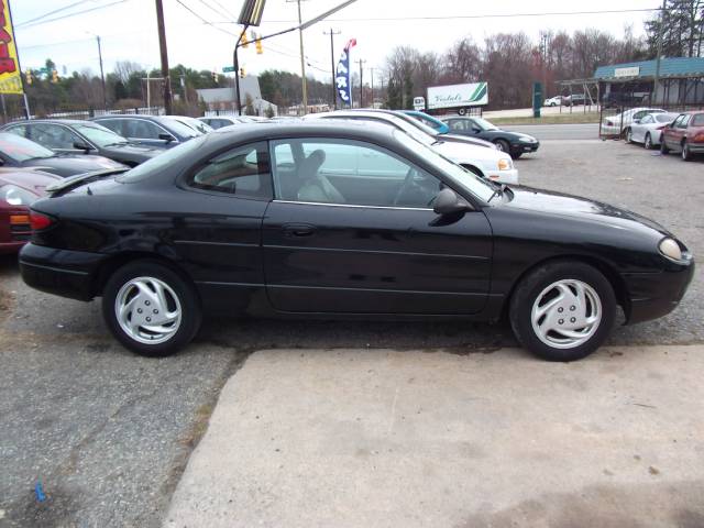 Ford Escort 1999 photo 3