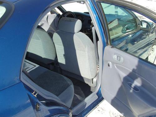 Ford Escort 1999 photo 2