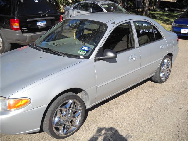 Ford Escort 1999 photo 1