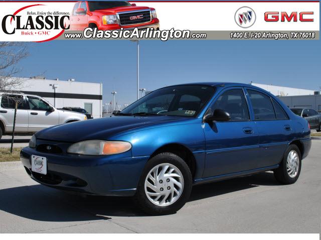 Ford Escort SE Sedan