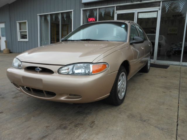 Ford Escort 1999 photo 2