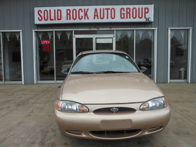 Ford Escort 1999 photo 3