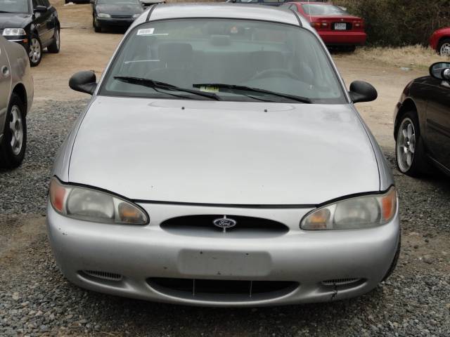 Ford Escort 1999 photo 5