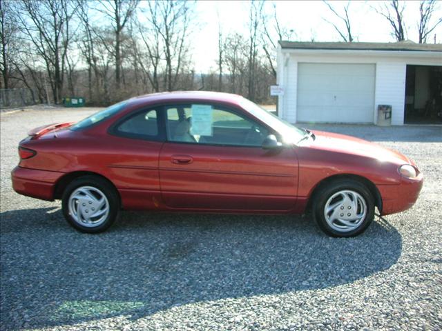 Ford Escort 1999 photo 2