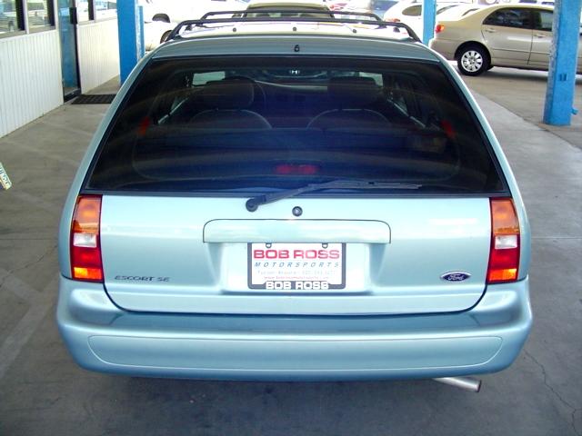 Ford Escort 1999 photo 4