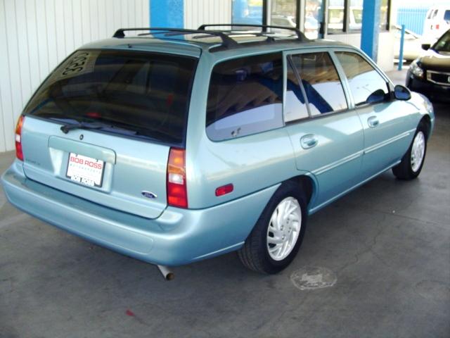 Ford Escort 1999 photo 5