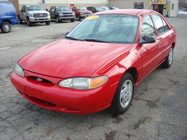 Ford Escort 1999 photo 3