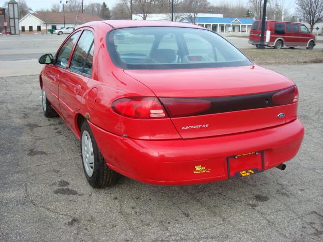 Ford Escort 1999 photo 4
