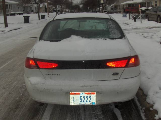 Ford Escort 1999 photo 1