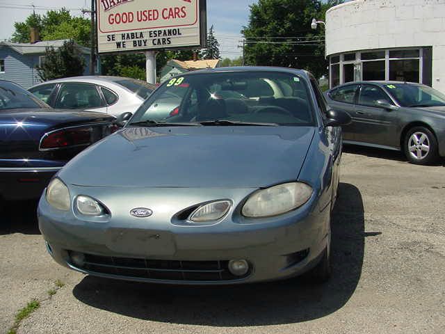 Ford Escort 1999 photo 4