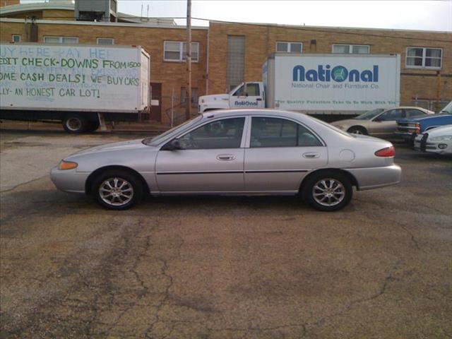 Ford Escort 1999 photo 1