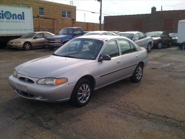 Ford Escort 1999 photo 3