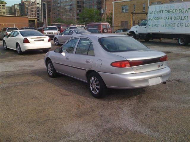 Ford Escort 1999 photo 4