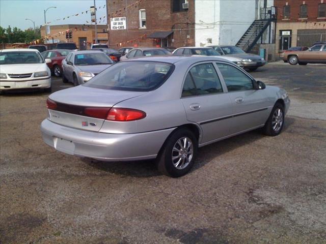 Ford Escort 1999 photo 8