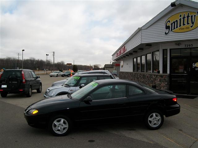 Ford Escort 1999 photo 1