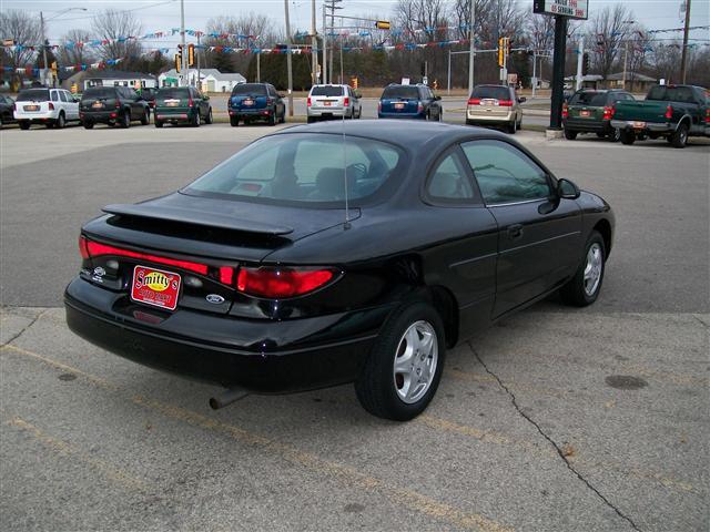 Ford Escort 1999 photo 3