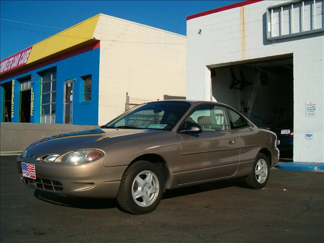 Ford Escort 1999 photo 1