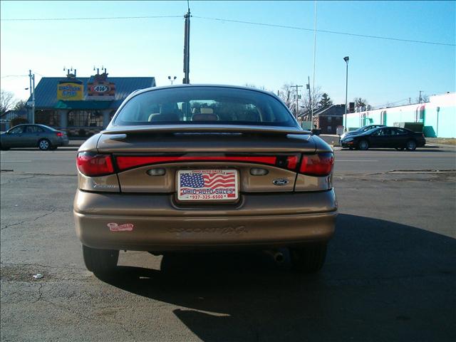 Ford Escort 1999 photo 4