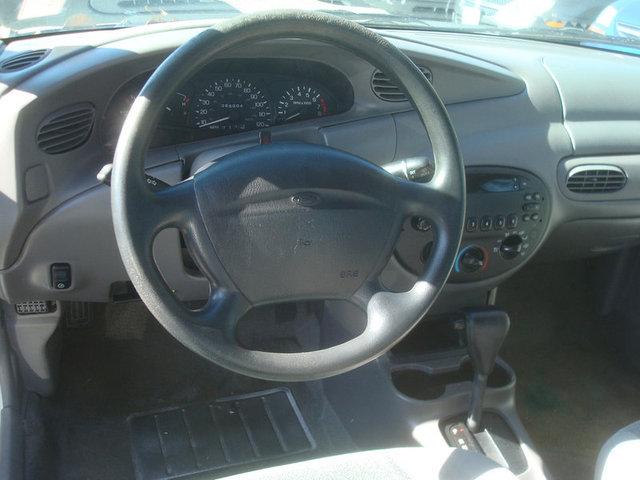 Ford Escort 1999 photo 3
