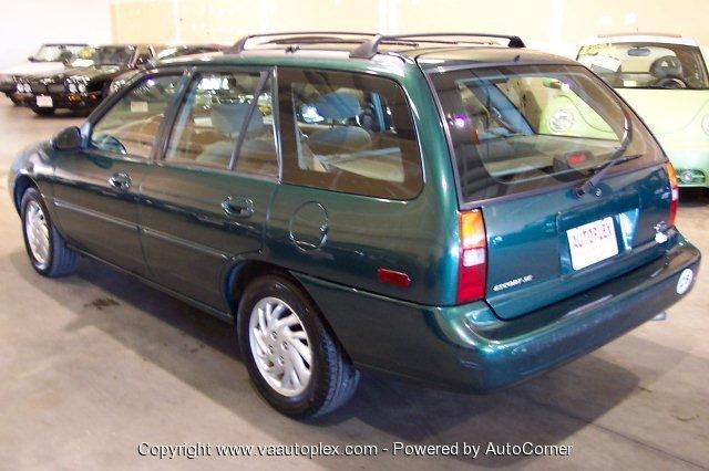 Ford Escort 1999 photo 3