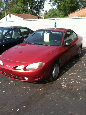 Ford Escort 1999 photo 1