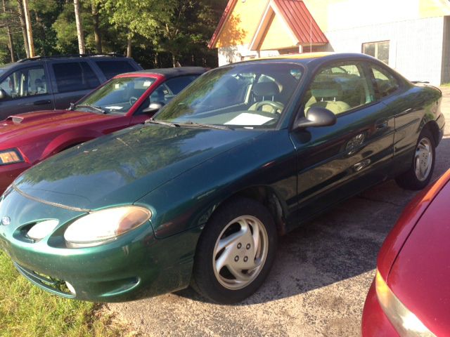 Ford Escort 1999 photo 2