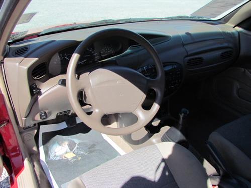 Ford Escort 2001 photo 1