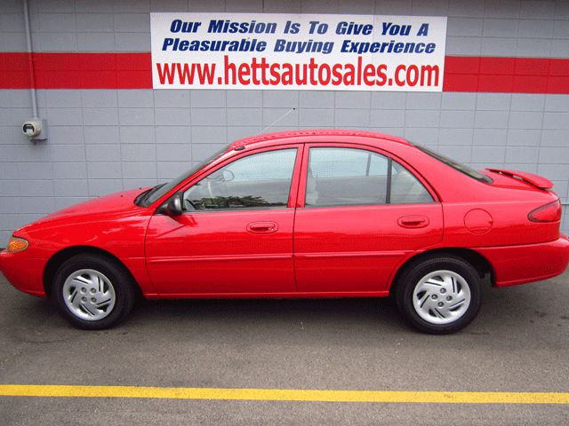 Ford Escort 2001 photo 2
