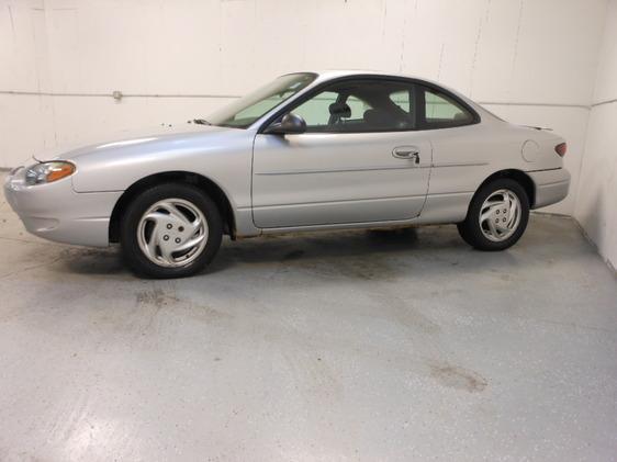 Ford Escort ZX2 Bucket Lift Coupe