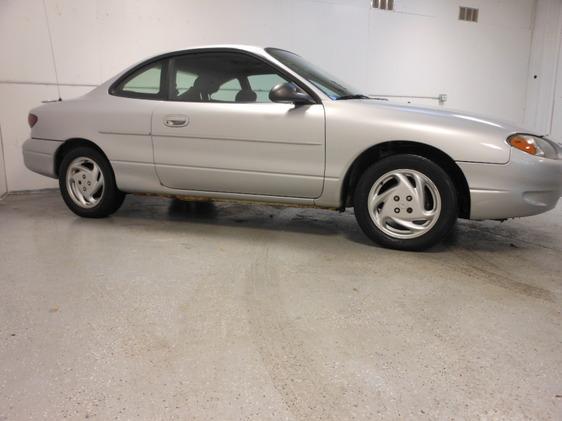 Ford Escort ZX2 2002 photo 4