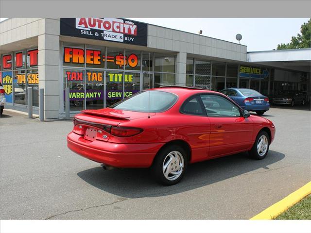Ford Escort ZX2 2002 photo 2