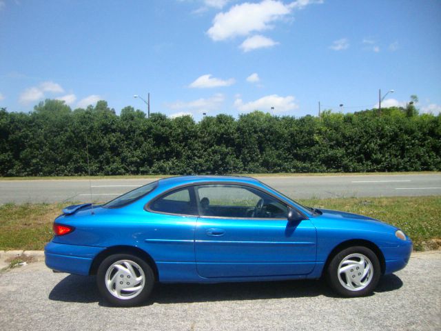 Ford Escort ZX2 Bucket Lift Coupe