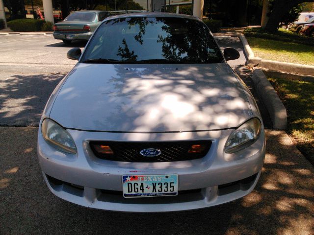 Ford Escort ZX2 2003 photo 1
