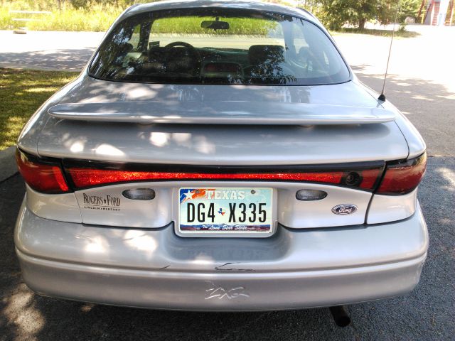 Ford Escort ZX2 2003 photo 4