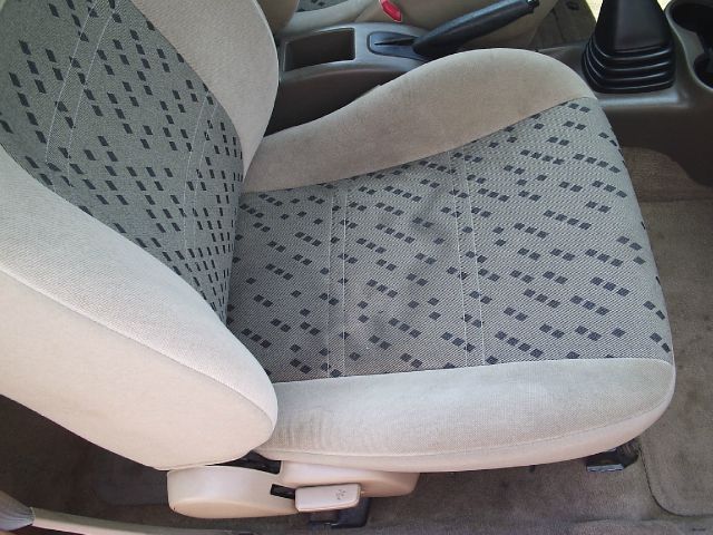 Ford Escort ZX2 2003 photo 4