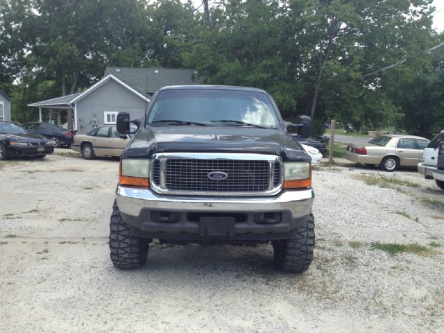 Ford Excursion 2000 photo 1
