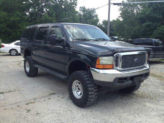 Ford Excursion 2000 photo 3