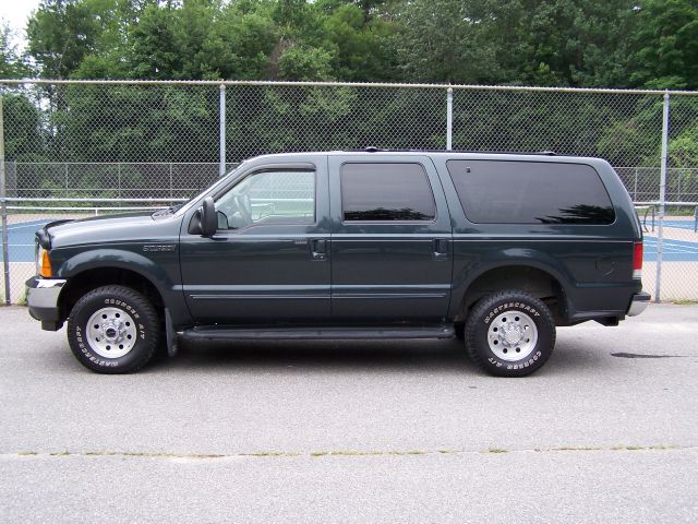 Ford Excursion LT EXT 15 SUV