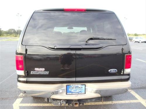 Ford Excursion 2000 photo 1