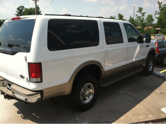 Ford Excursion Super SUV